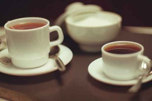 Beber hasta tres tazas de café al día puede proteger tu corazón, según un nuevo estudio.