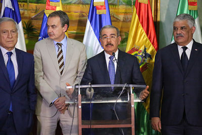VIDEO: Ambiente positivo en diálogo mediado por Danilo Medina por la paz de Venezuela; continúa mañana PD