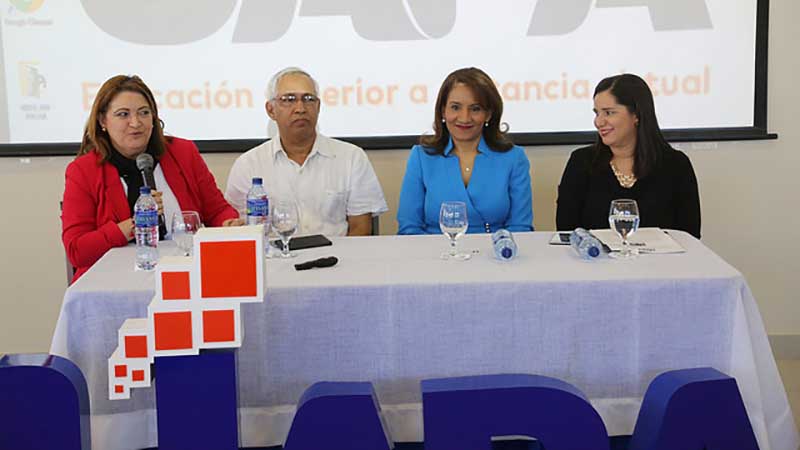 Viceministra Zoraima Cuello dicta conferencia sobre virtualización de la educación en la UAPA