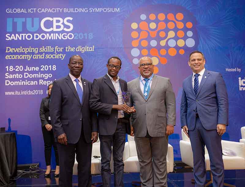 UIT premia proyecto innovador de RD; reconocen a jóvenes emprendedores de EEUU, Colombia y Kenia de África