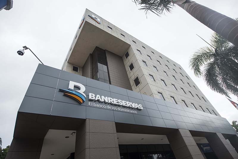 Premian a Banreservas como “Banco más seguro de RD en 2019”