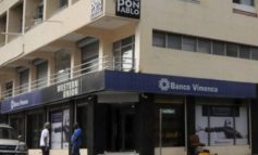 Asaltan Banco Vimenca en Santiago y cargan con más de 11 millones de pesos