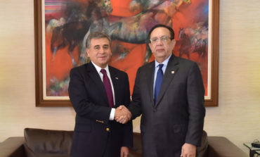 Gobernador Valdez Albizu recibirá la condecoración Bernardo O’Higgins del gobierno de Chile