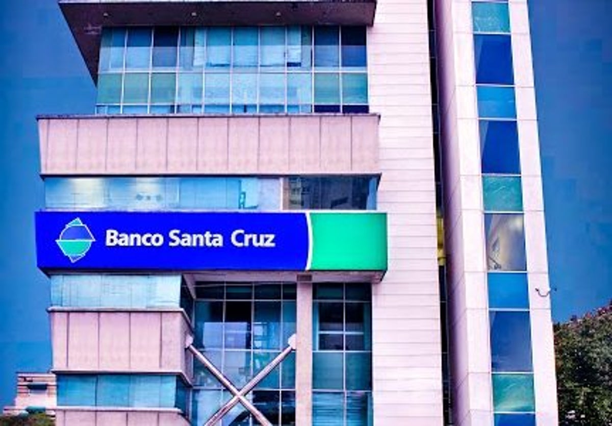 Banco Santa Cruz adopta medidas adicionales a favor de sus clientes