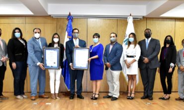MEPYD logra ser la primera entidad pública de América Latina en recibir oficialmente las certificaciones en Sistemas de Gestión Antisoborno y Compliance
