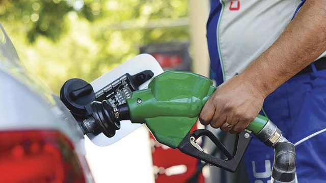 Gobierno mantiene sin variación gasolinas, gasoil y GLP; otros bajan de precio