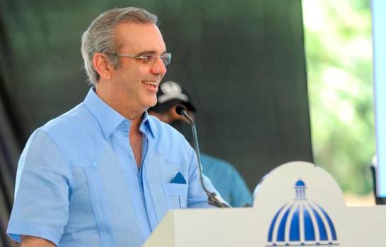 Presidente Luis Abinader celebra sus 57 años de vida este viernes