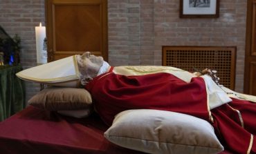 El Vaticano se prepara para despedir solemnemente a Benedicto XVI
