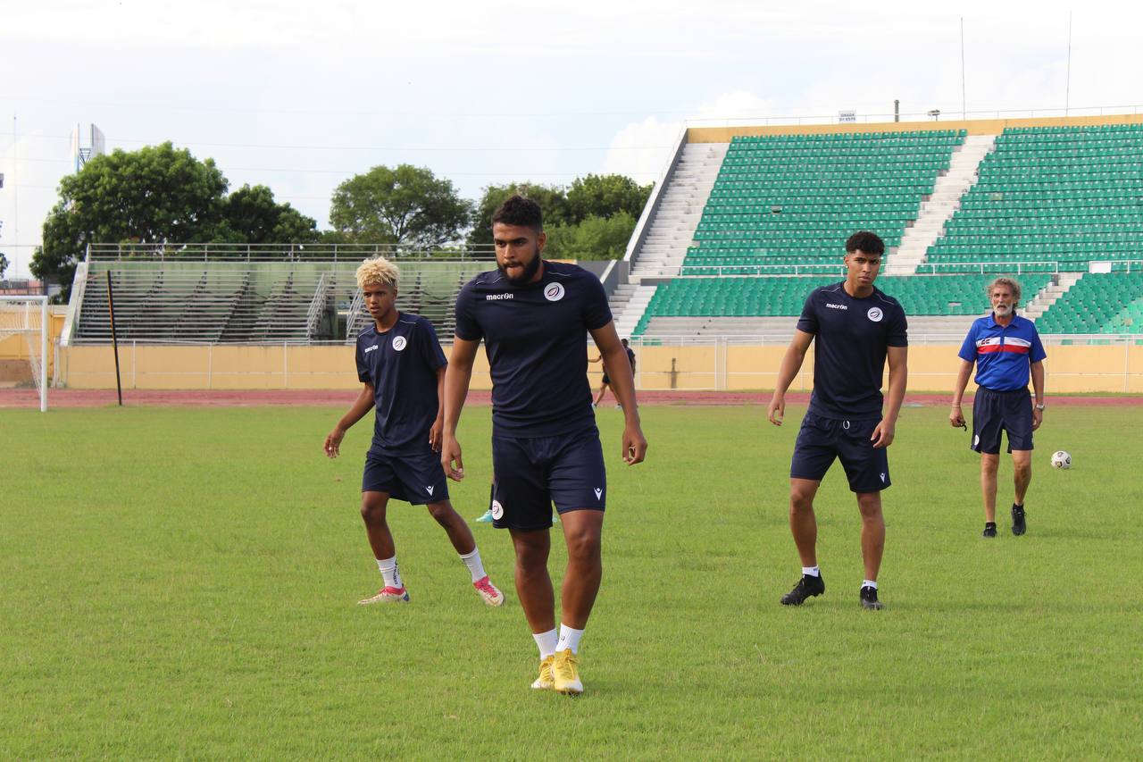 Selección de fútbol RD se prepara para los Juegos Centroamericanos y del Caribe