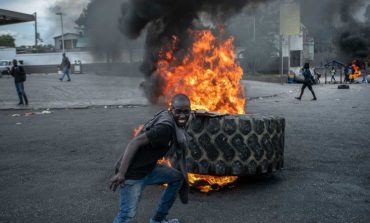 Kenia acuerda desplegar 1,000 policías en Haití para ayudar a restablecer la normalidad