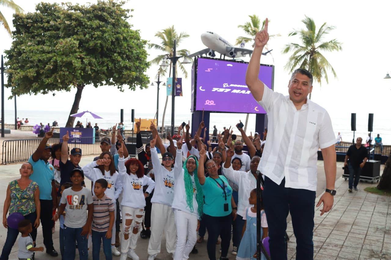 Arajet celebra con el pueblo primer aniversario y lanza programa “Mi Primer Vuelo”