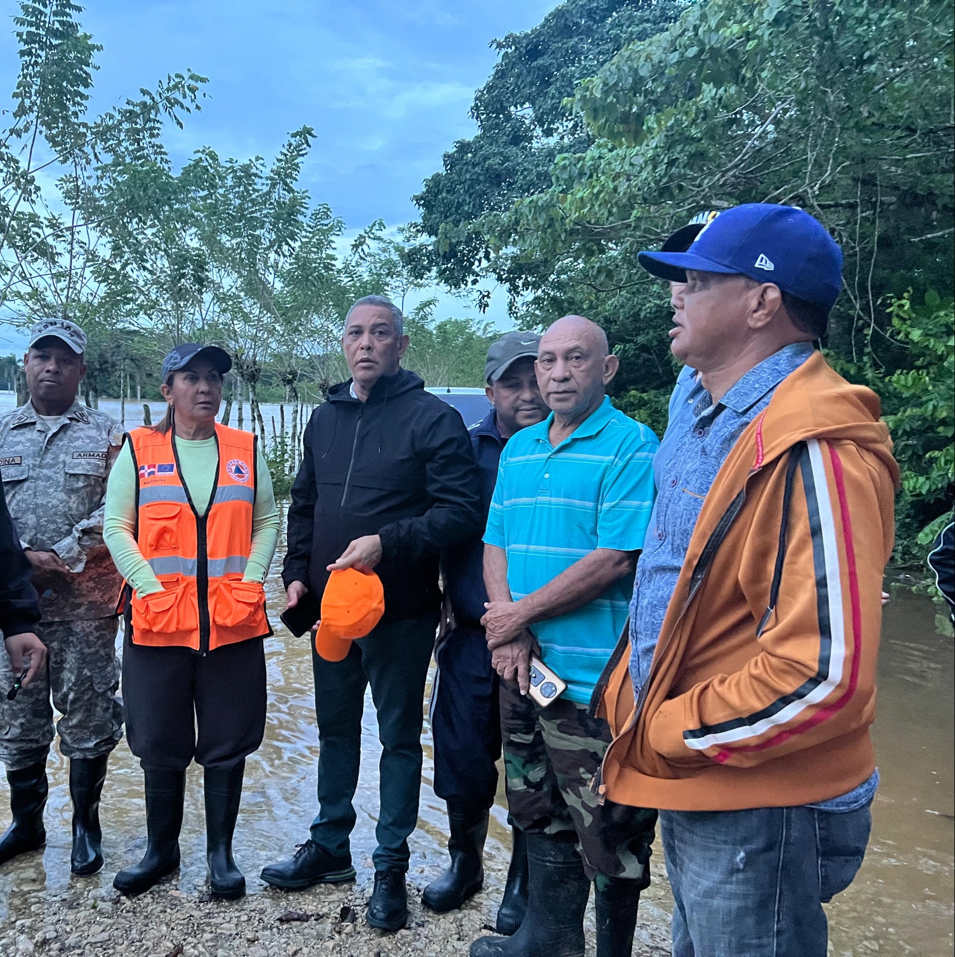 Autoridades de la provincia Duarte trabajan en labores de salvamento a las familias afectadas por las lluvias
