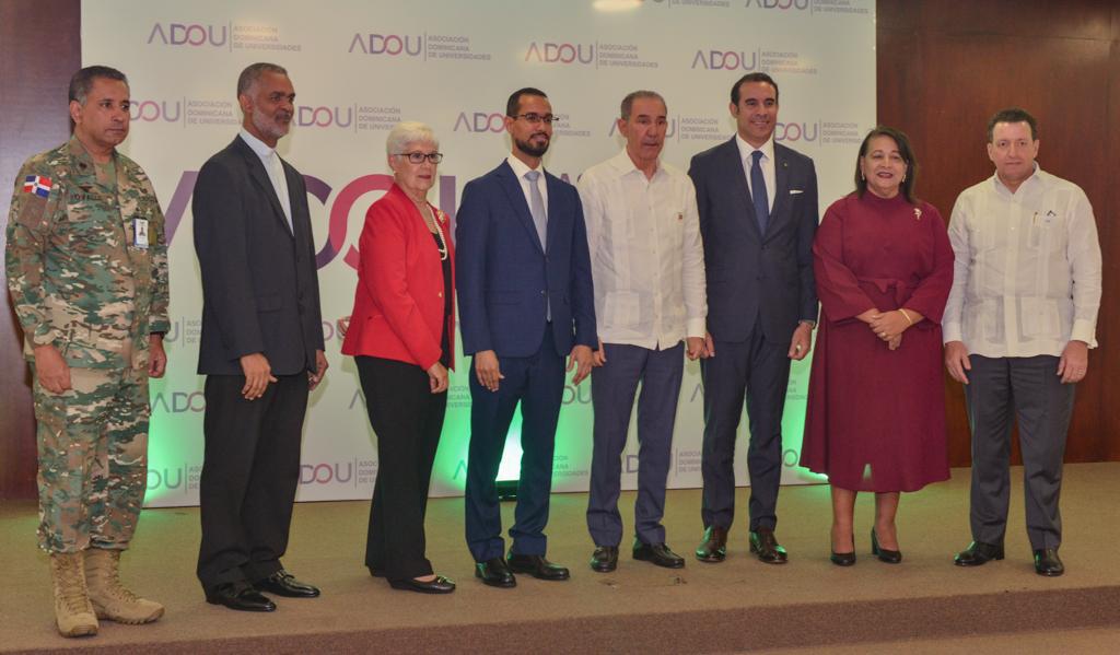 Juramentan nueva directiva de la Asociación Dominicana de Universidades con Wady Ramírez como presidente