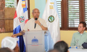 Director IAD escucha inquietudes de organizaciones campesinas de Las Pascualas, Samaná para buscar soluciones