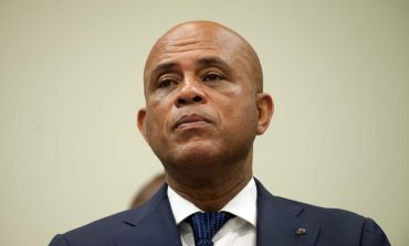Juez emite orden de arresto contra los expresidentes de Haití Michel Martelly y Jocelerme Privert