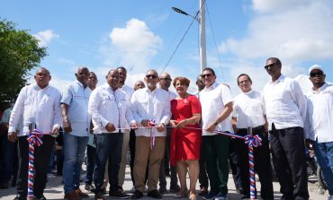 Energía y Minas inaugura proyecto de electrificación beneficia 172 comunitarios de Tamayo