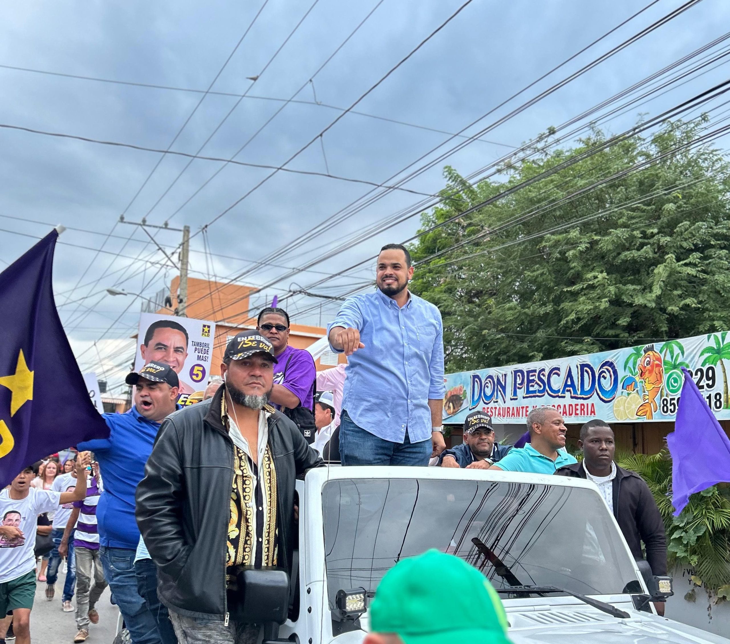 Gabriel Toribio encabeza multitudinaria marcha en Tamboril