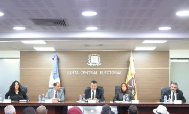 JCE solicita la suspensión de docencia desde el viernes 16 hasta lunes 19 por elecciones