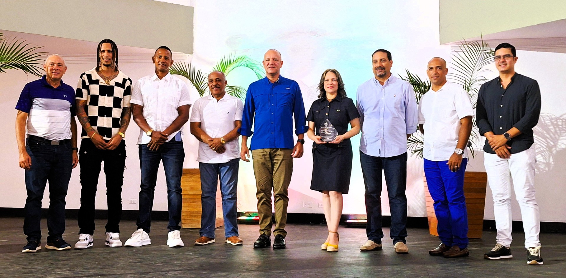 Inauguran II Torneo de Baloncesto de Verano del Santiago Country Club dedicado a la ACAP