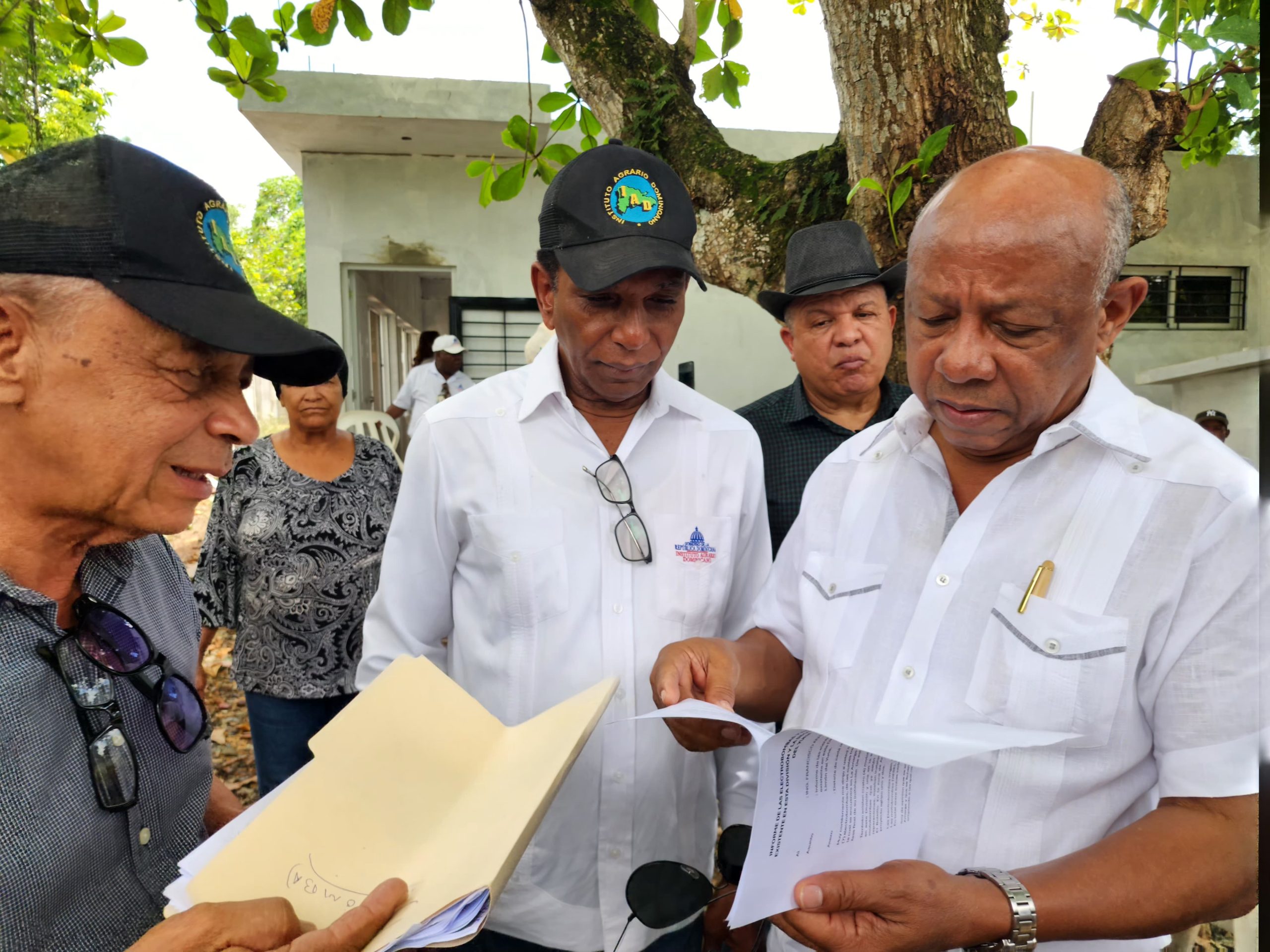 Director IAD realiza recorrido de supervisión por obras en ejecución de los departamentos Cibao Sur y Nordeste