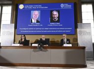 Dos pioneros de la inteligencia artificial ganan el Nobel de Física