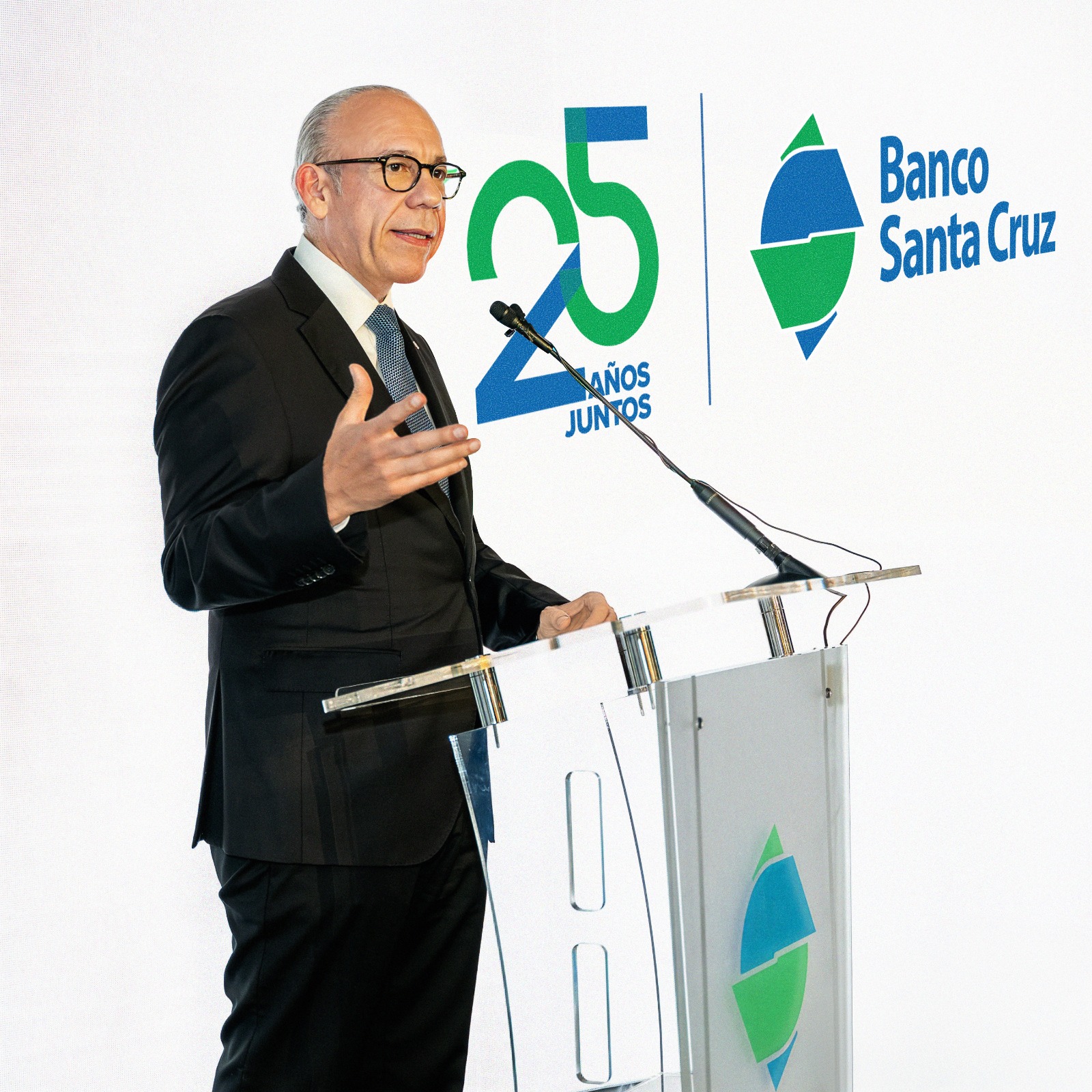 Banco Santa Cruz celebra 25 años de trayectoria y compromiso con el desarrollo económico de RD